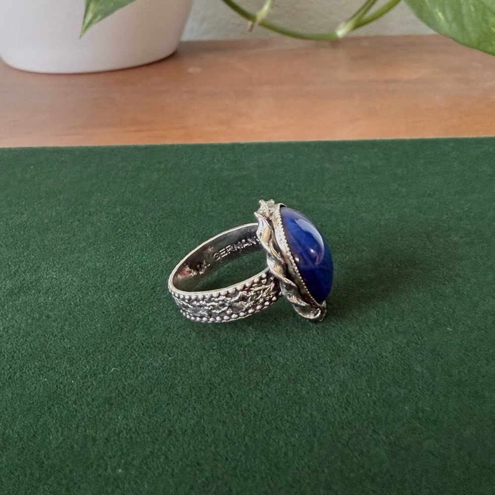 Gorgeous Vintage West Germany Blue Glass Cabochon Silver Tone Adjustable Ring - Picture 12 of 14